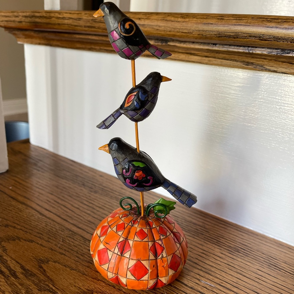 ❌SOLD❌ *Rare* Jim Shore Crowes stacked on Pumpkin figurine Sentinel